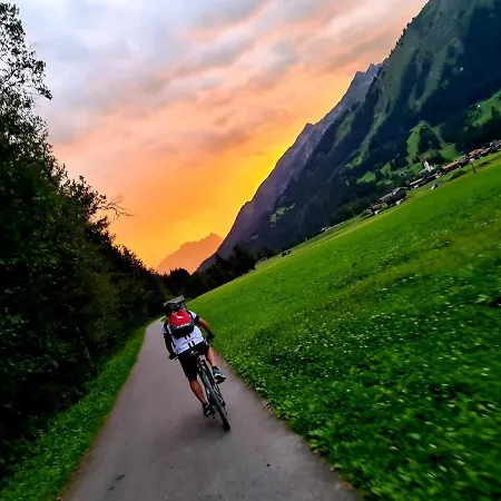 アパート Holzgauerin